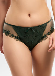Anouk Emeraude Full Brief
