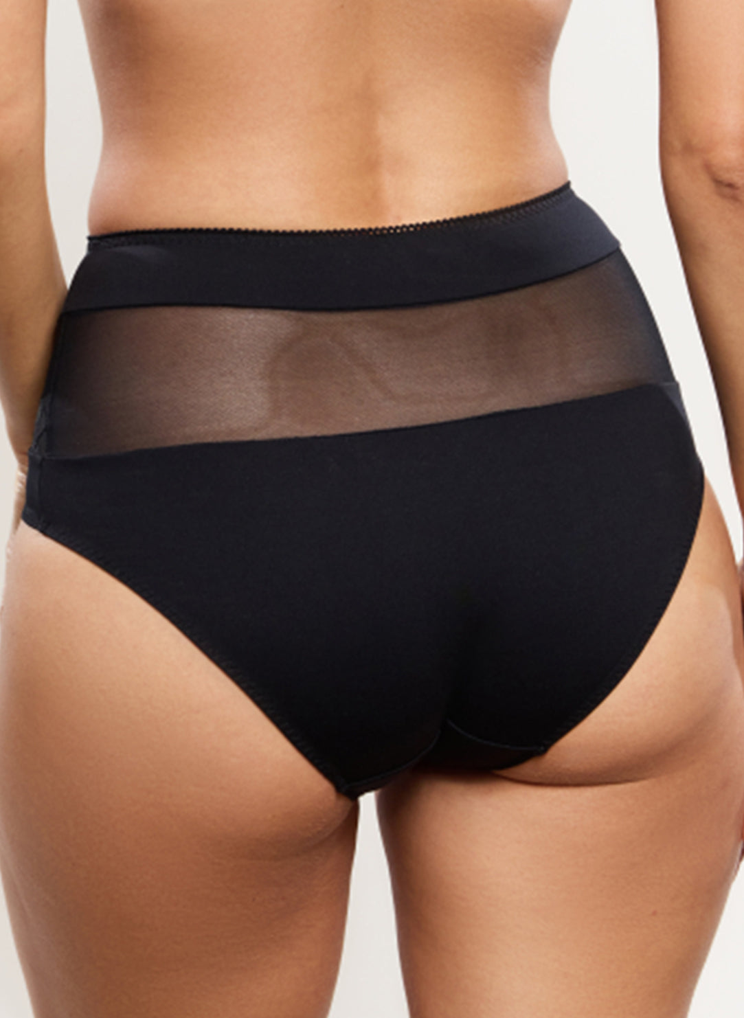 Tess Black Full Brief