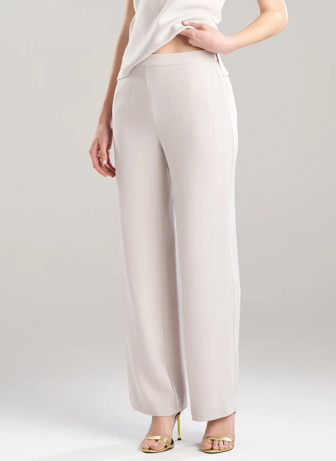 Stretch Crepe Pearl Pull on Straight Leg Pant