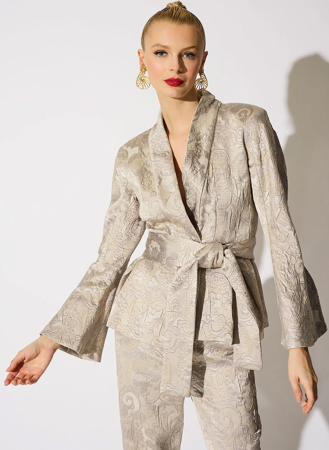 Metallic Swirl Jacquard Pearl Size Zip Pant
