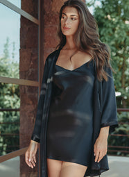 Tracy Black Short Robe
