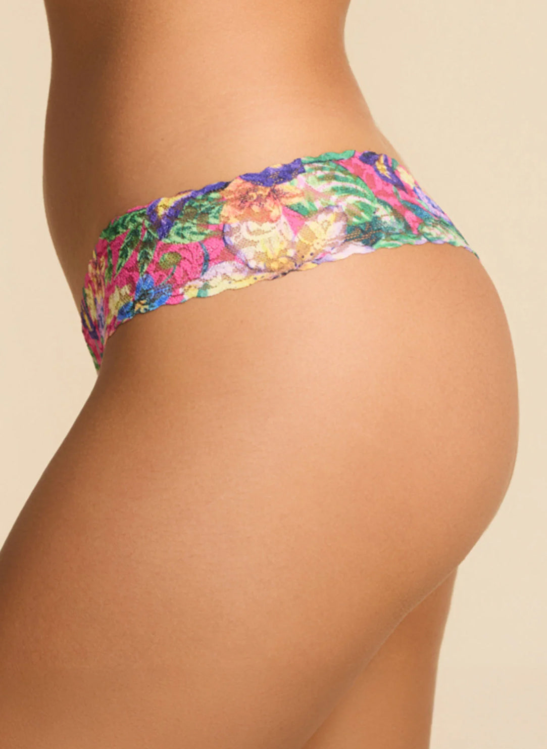 Signature Lace Radiant Printed Low Rise Thong