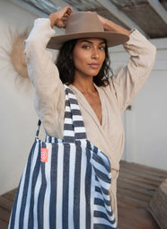 El Ulises Black Stripe Beach Bag