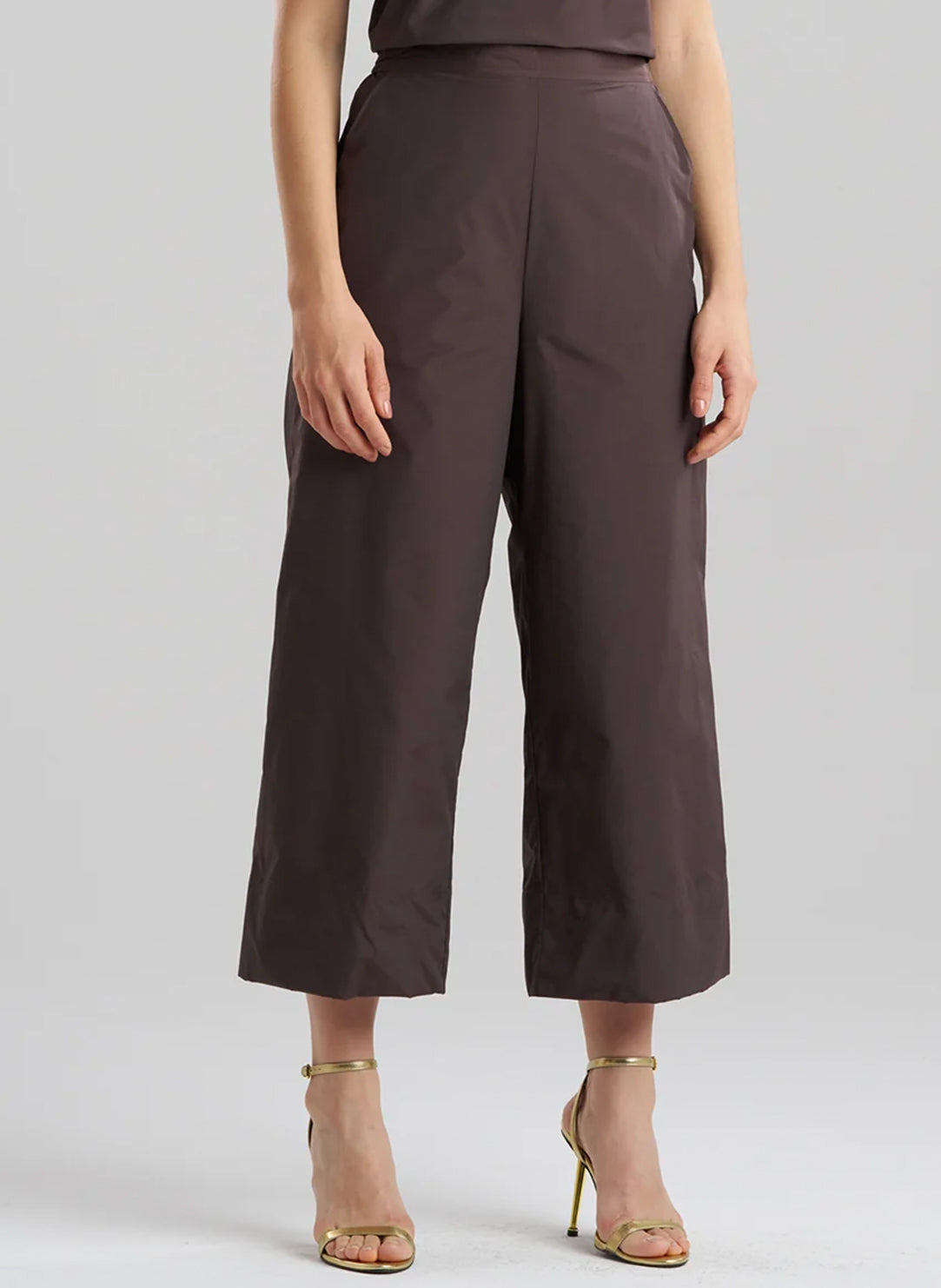 Techno Poplin Dark Brown Cropped Pants