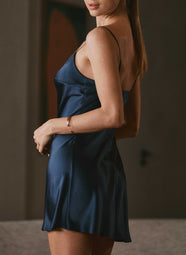 Dahlia Satin Nuit Solid Chemise