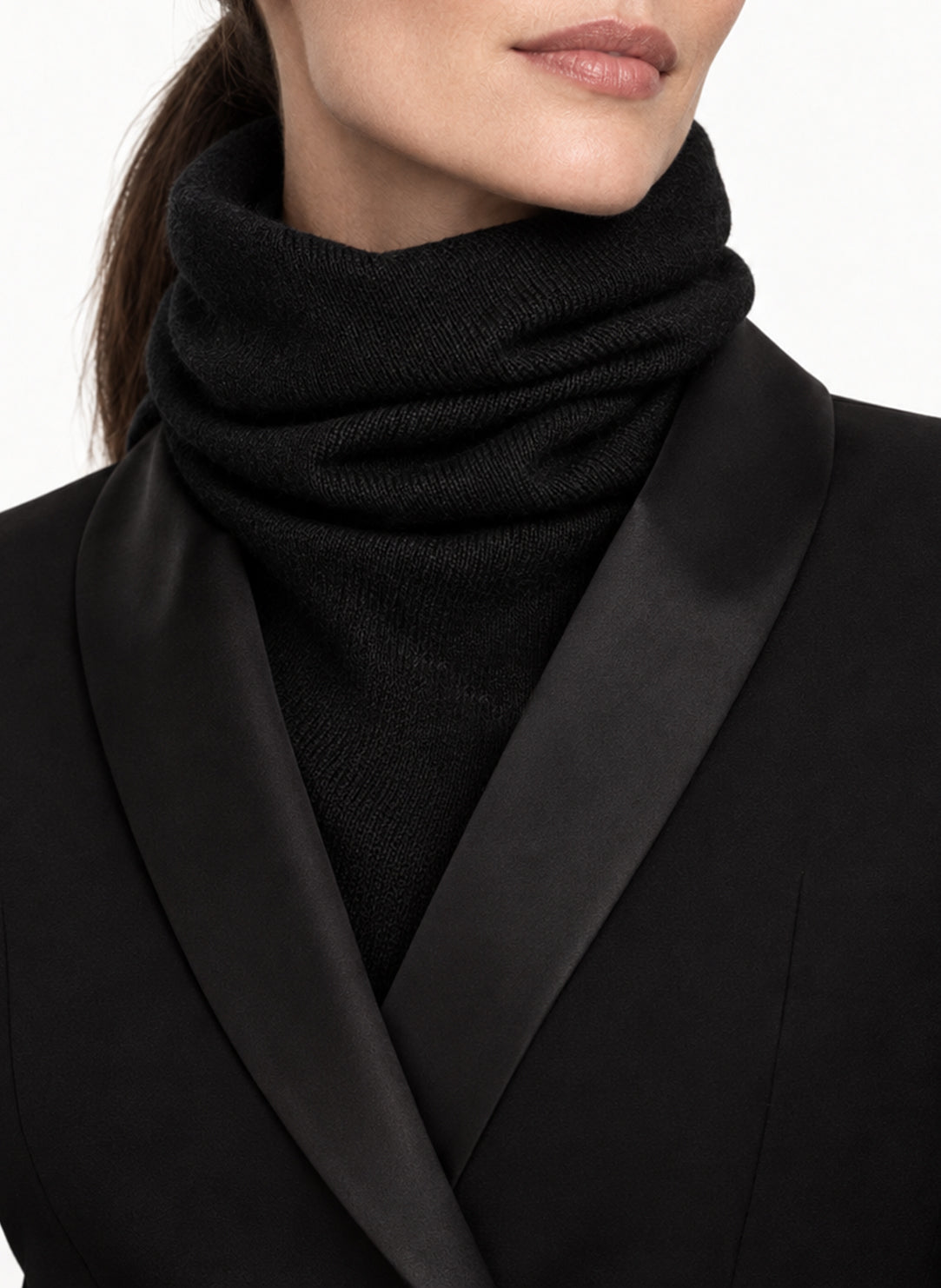 Luxe Knit Black Neckwarmer
