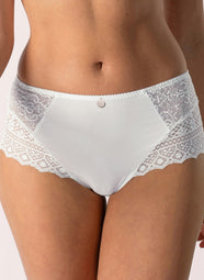 Cassiopee White Full Brief