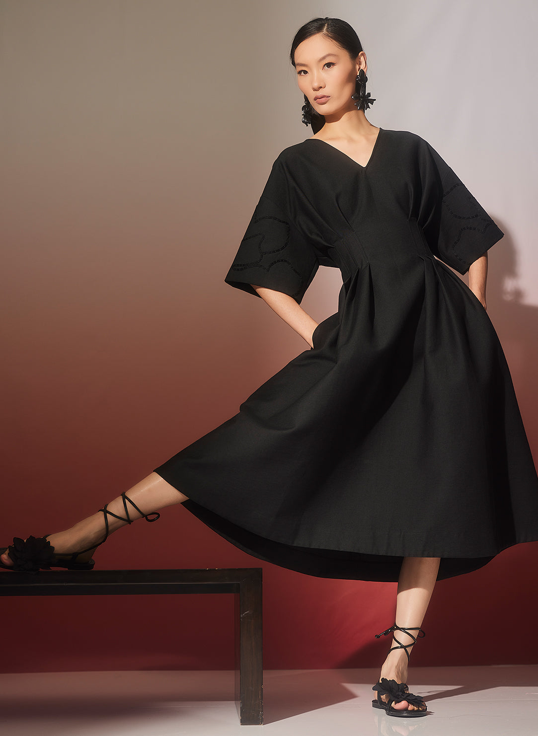 Canvas Black V-Neck Pleat Dress with Embroidery