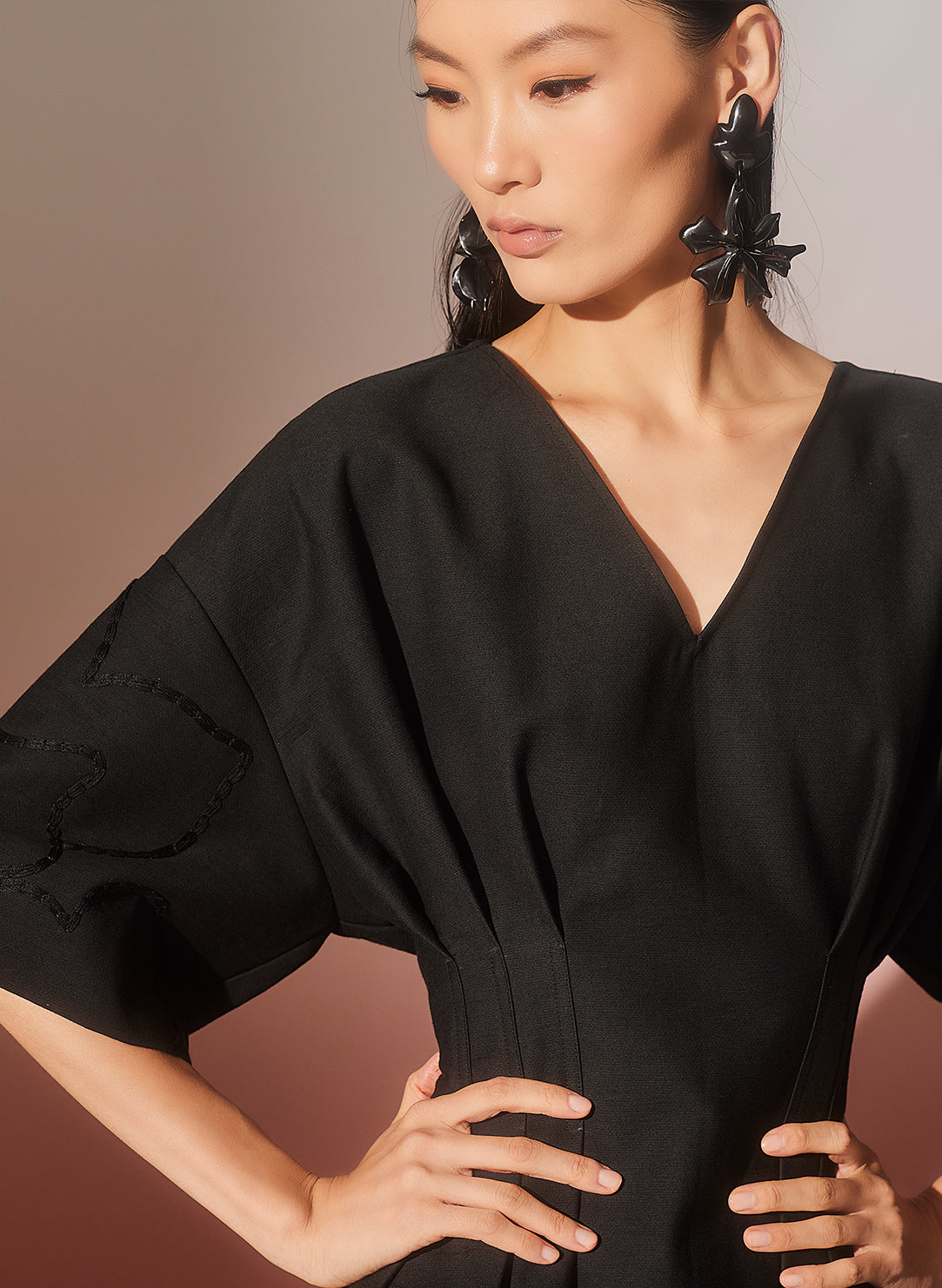 Canvas Black V-Neck Pleat Dress with Embroidery