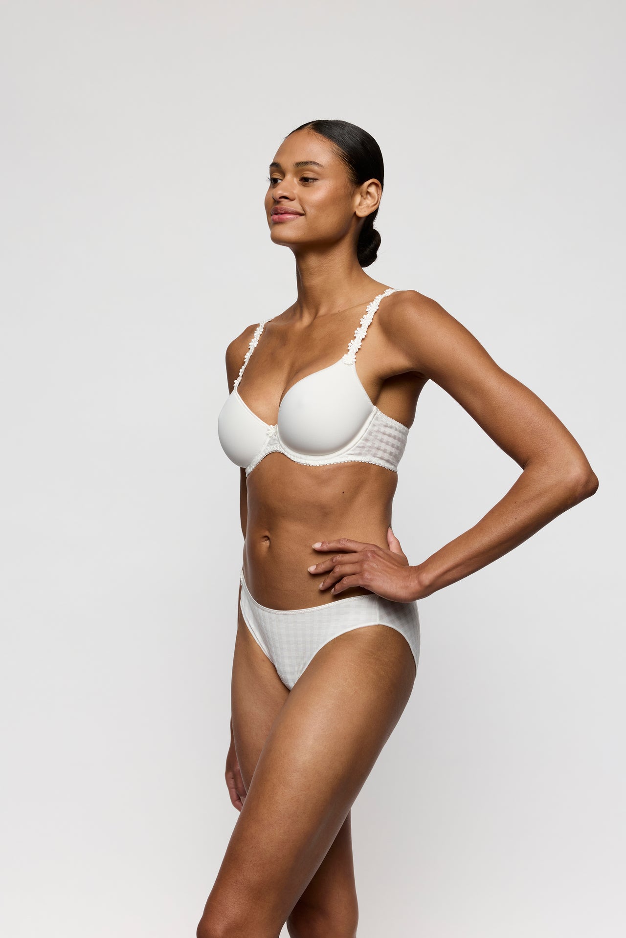 Avero Natural Spacer Full Cup Bra