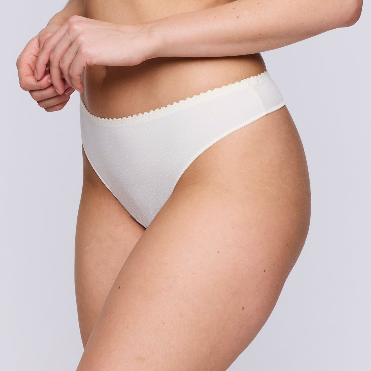 Novaro Vintage Natural Thong