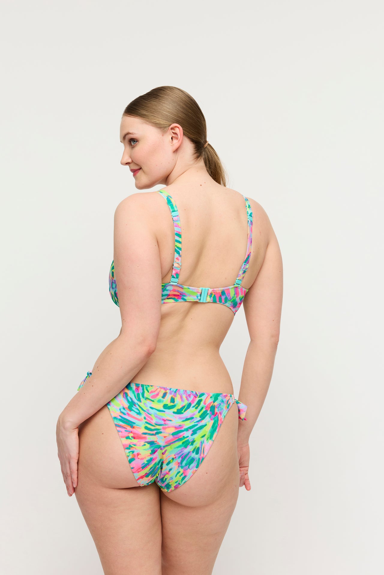 Douala Impressionist Summer Half Padded Plunge Bikini Top