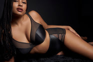 Zipolite Black Half Padded Plunge Bra
